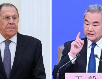 Serguei Lavrov, ministro de Asuntos Exteriores de Rusia y Wang Yi, ministro de Relaciones Exteriores de China.