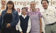 En Tijuana, Presidenta entrega tarjetas de la Beca Rita Cetina para uniformes y útiles; la recibirán 9 millones de estudiantes en el país