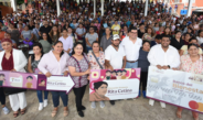 Reciben 738 estudiantes de Xalapa tarjetas Rita Cetina para útiles y uniformes escolares