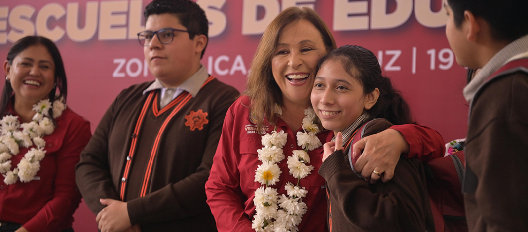 Mochilas y útiles gratuitos para 42 mil 961 estudiantes de la sierra de Zongolica; justicia social para todos: Rocío Nahle