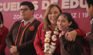 Mochilas y útiles gratuitos para 42 mil 961 estudiantes de la sierra de Zongolica; justicia social para todos: Rocío Nahle