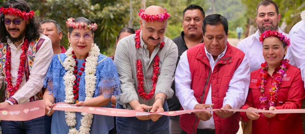 Sin distingo partidista, Gobierno de Veracruz atiende demanda histórica de infraestructura en Atlahuilco