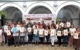 Garantiza Rosa María patrimonio de familias en colonias de Veracruz con entrega de escrituras