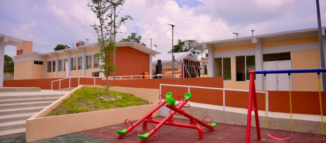 Gobernadora Rocío Nahle cumple con la construcción del Centro de Atención Múltiple en Tepetzintla