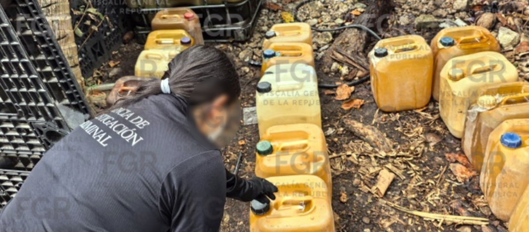 Ejecuta FGR dos órdenes de cateo y asegura cerca de cinco mil litros de hidrocarburo en Carrillo Puerto y Tlalixcoyan