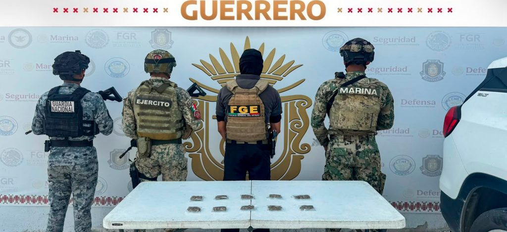 FGE Guerrero asegura vehículo y probable droga durante recorrido interinstitucional en Acapulco