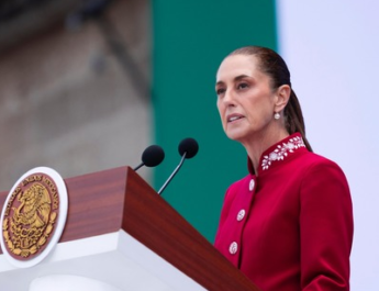 México no será colonia ni protectorado de nadie; no se doblega, no se arrodilla y nunca se vende: presidenta en Desfile Cívico Militar
