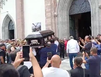 Dan el último adiós a Zenyazen Escobar con misa de cuerpo presente