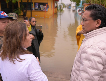 Llama Rocío Nahle a familias de Coatzacoalcos y Nanchital a resguardarse en refugios temporales