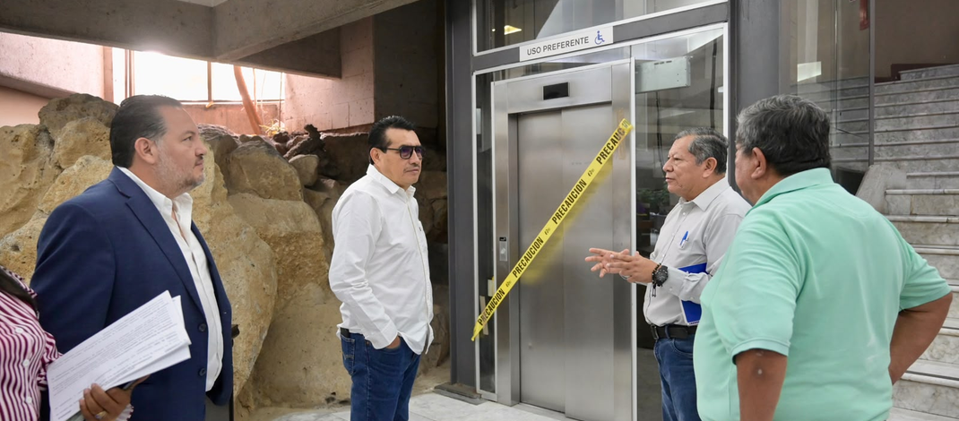 Supervisa presidente de la Jucopo trabajos de mantenimiento al inmueble del Congreso