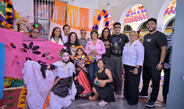 Preserva Rosa María tradiciones mexicanas con exhibición de altares y tapetes en Veracruz